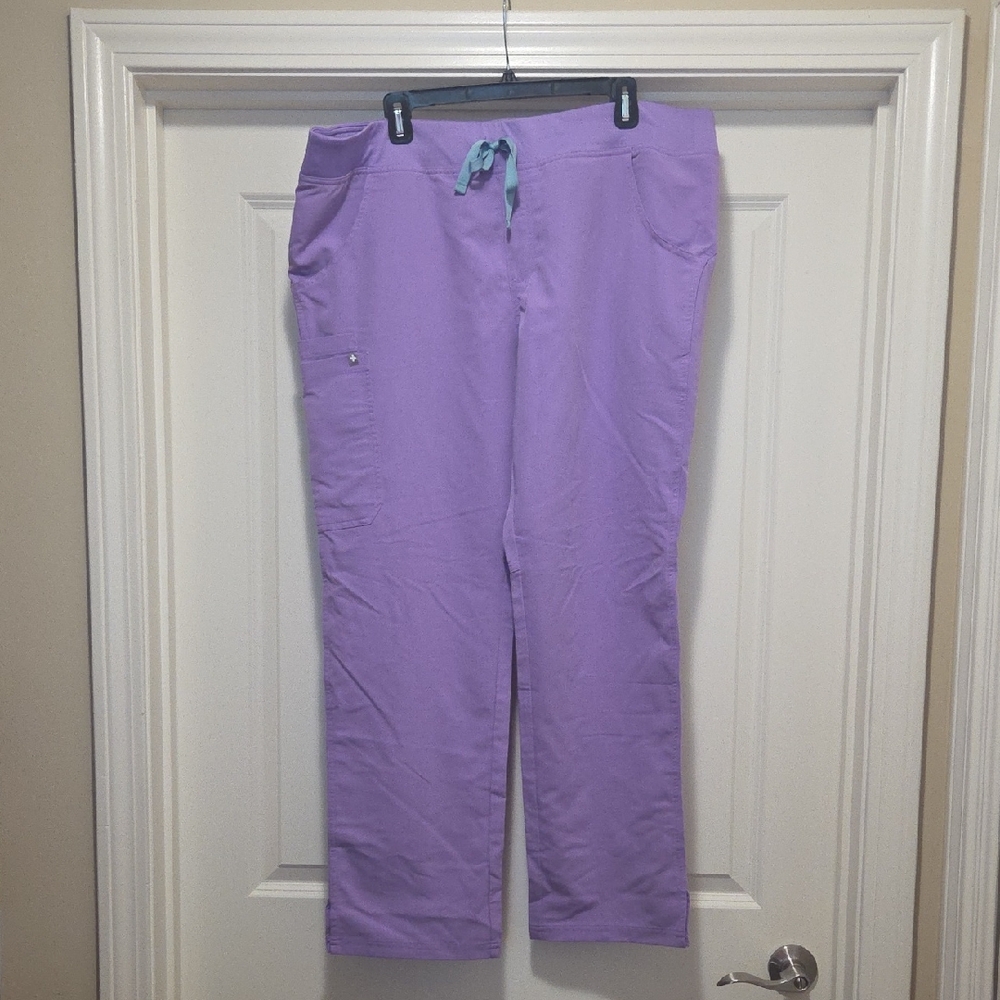 FIGS Kade Cargo Scrub Pants In Lilac Dawn XL